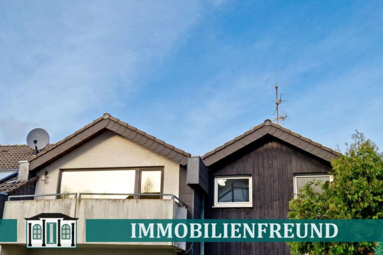 Gemütliche Dachgeschosswohnung in ruhiger Lage von Wuppertal – Cronenberg