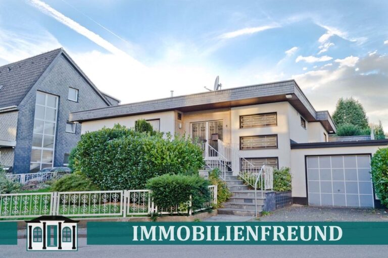 * Kein Haus von der Stange * Individueller Bungalow mit umfunktioniertem Schwimmbad