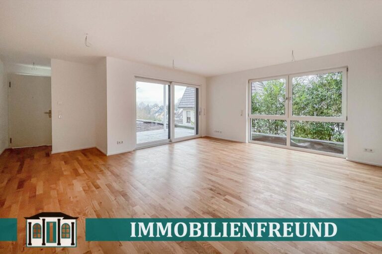 + Neubau Erstbezug + barrierearme EG-Wohnung mit 2 Terrassen + Tiefgaragenstellplatz +